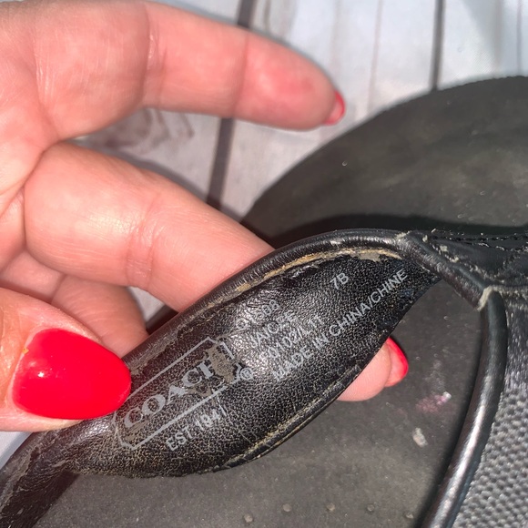 ☀️ Coach Jaicee Black Wedge Thong Flip Flops - Picture 9 of 10